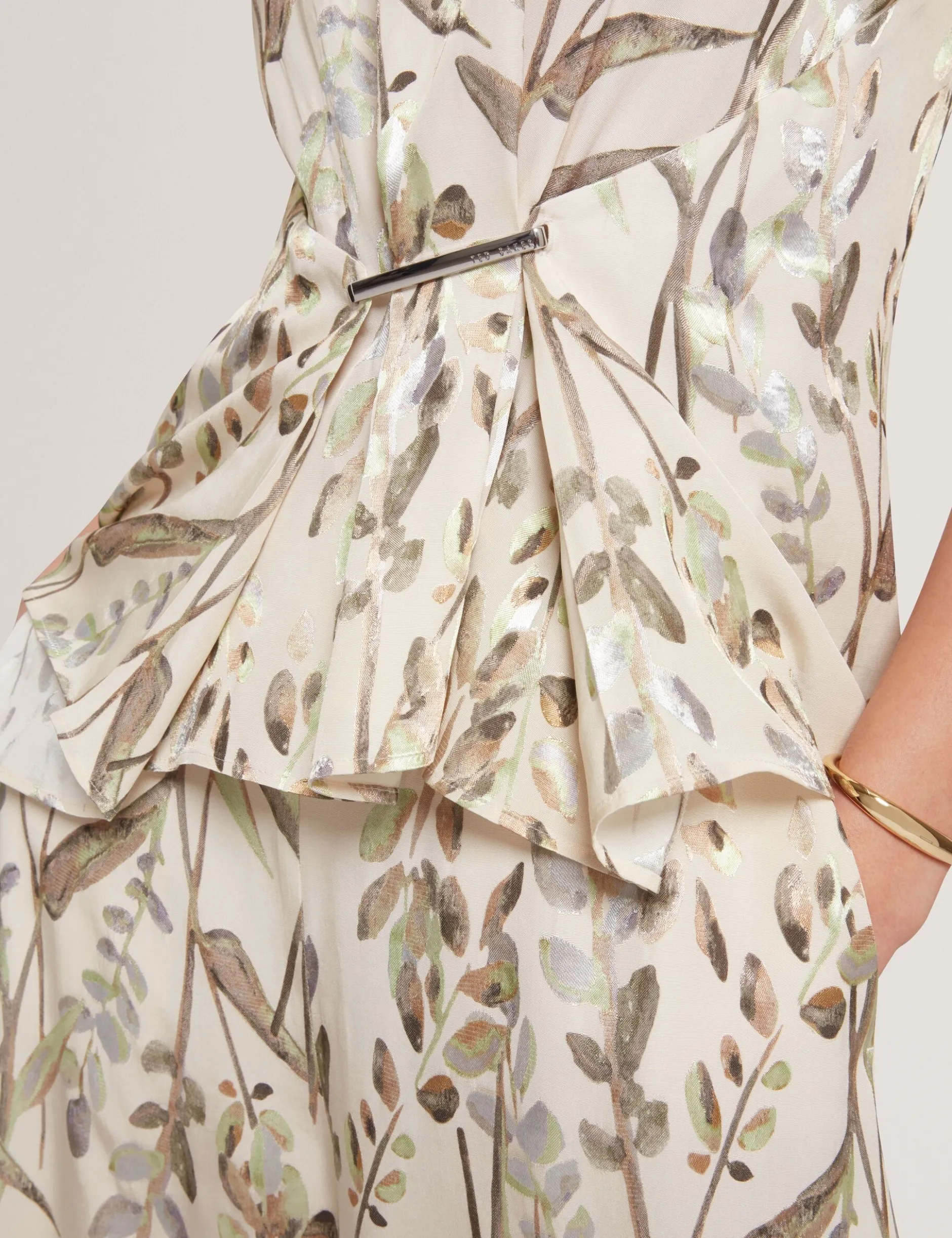 Ärmelloses Jacquard-Oberteil mit geraffter Taille