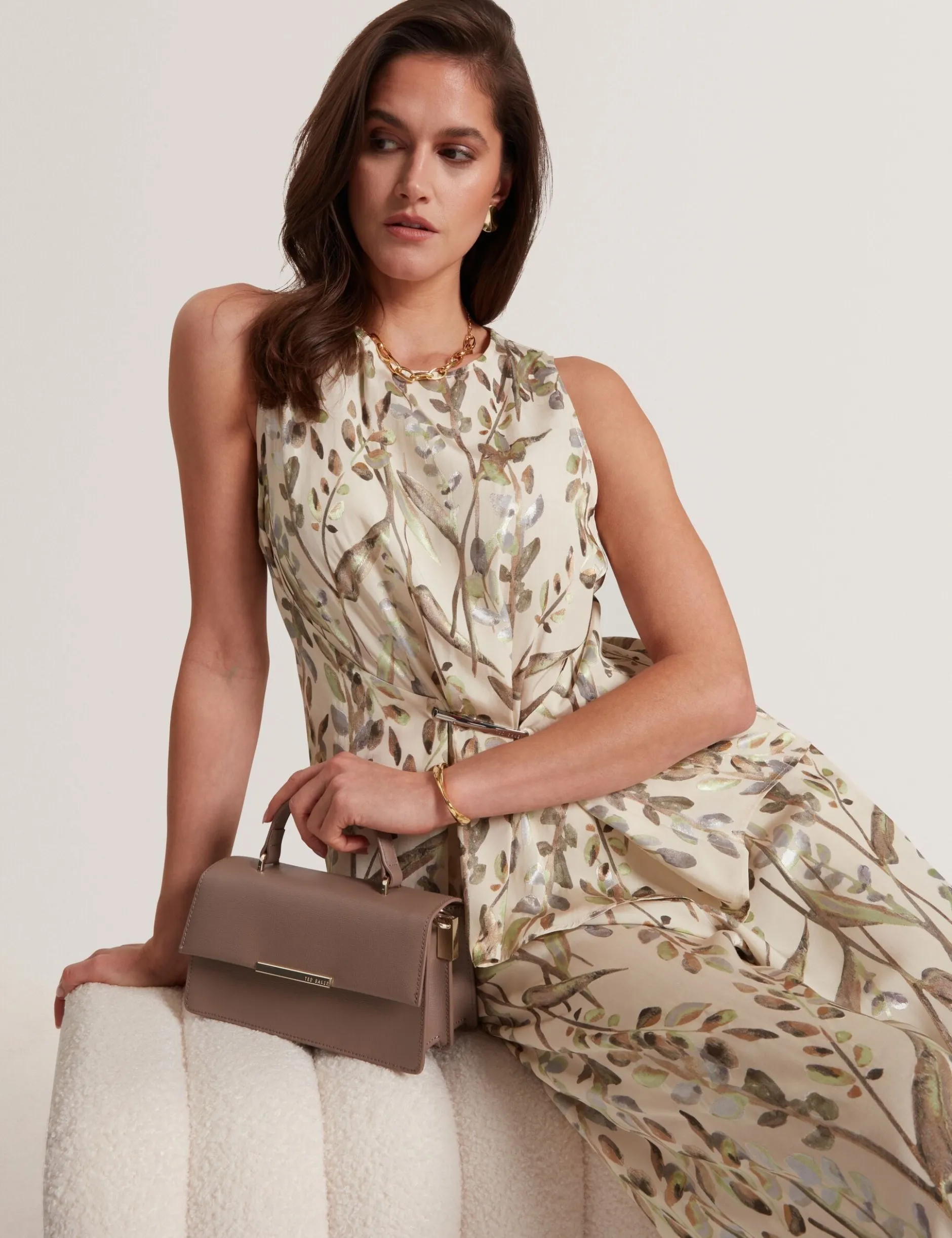 Ärmelloses Jacquard-Oberteil mit geraffter Taille