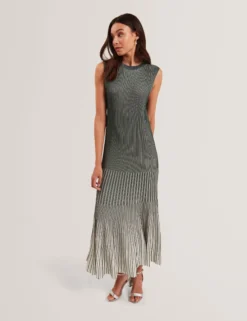 Ärmelloses Midikleid aus Strick mit Strukturstreifen