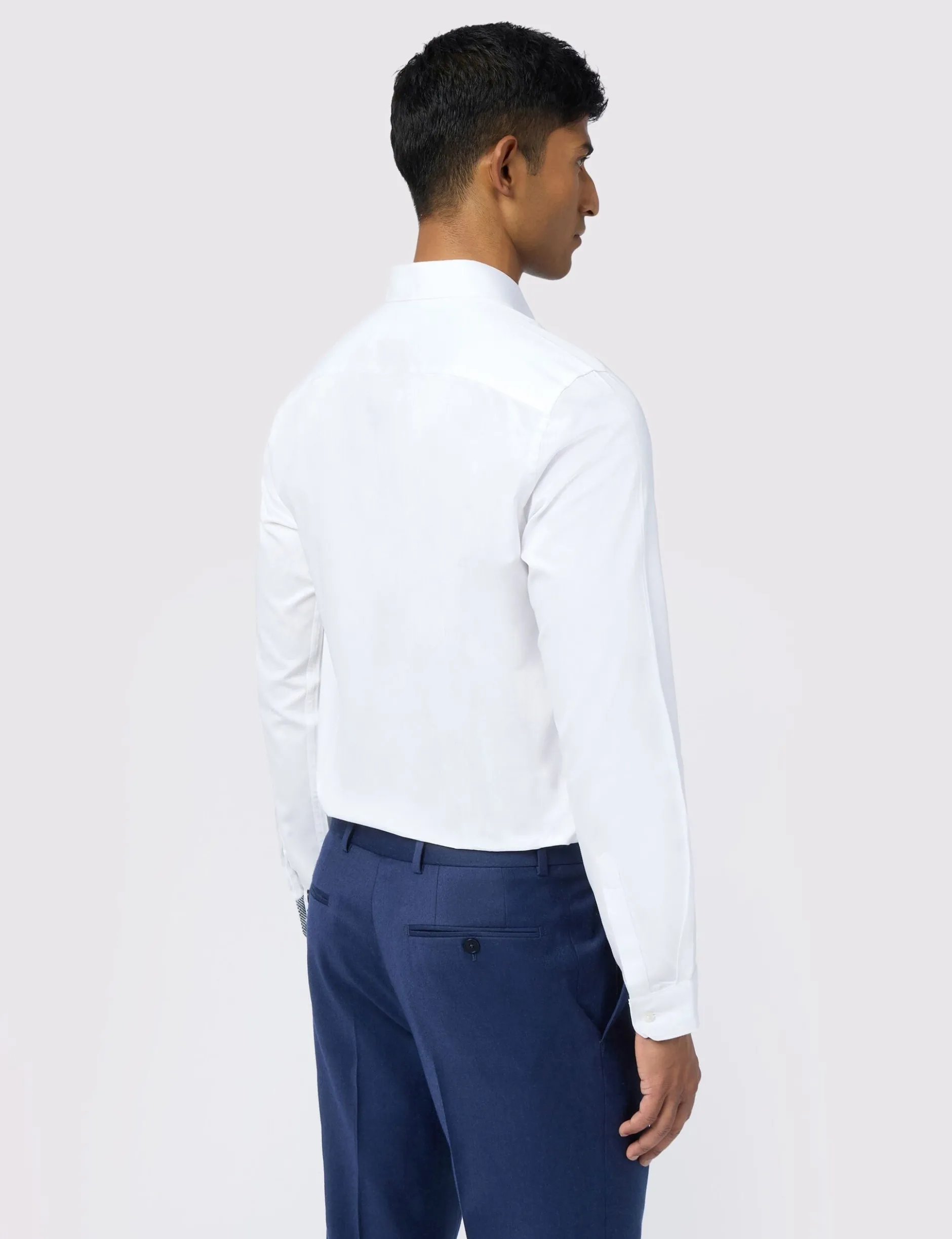 Satin-Stretch-Baumwollhemd, schmal geschnitten