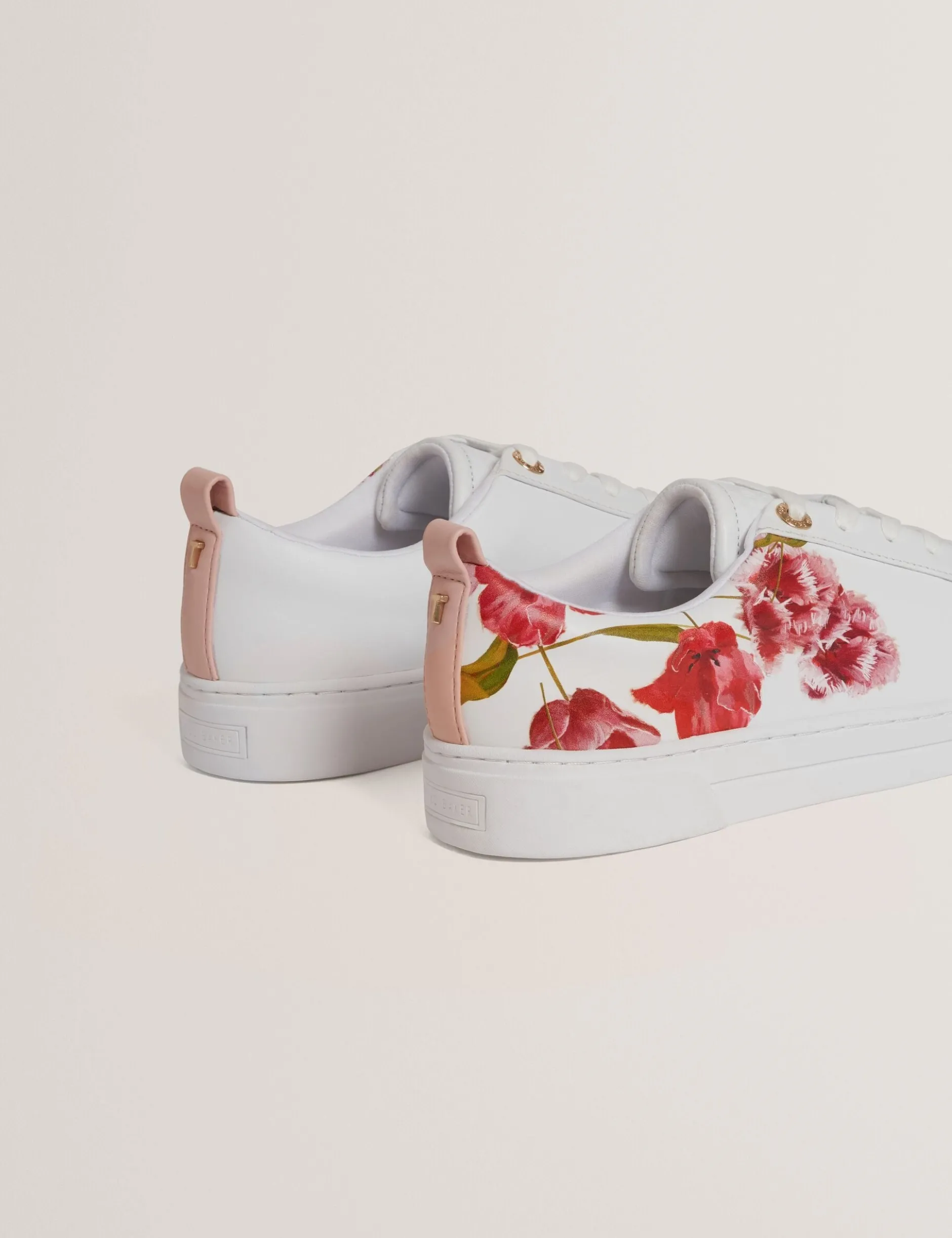 Schnürschuhe aus Leder mit floralem Muster