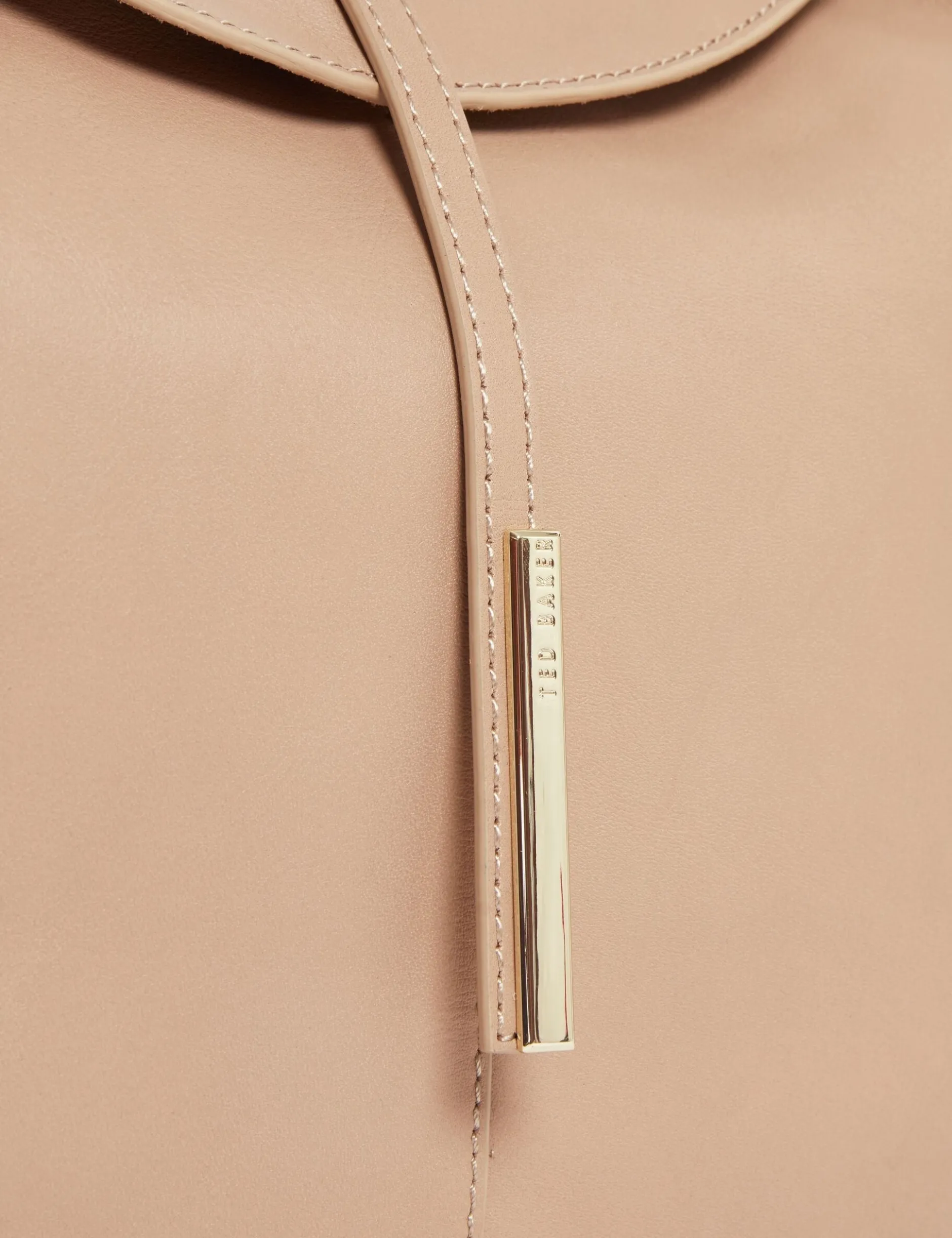 Schultertasche aus Leder mit Bar-Detail