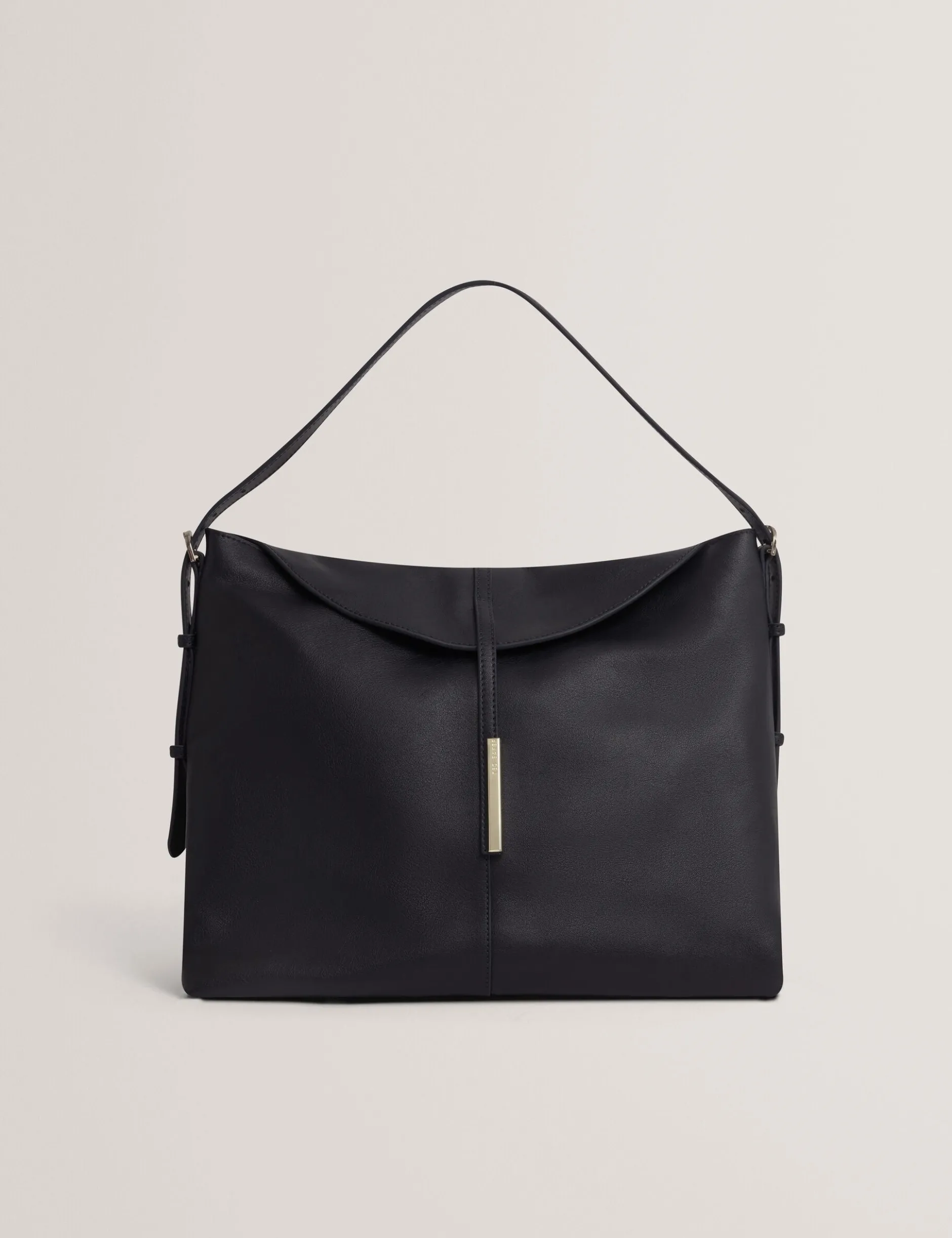 Schultertasche aus Leder mit Bar-Detail