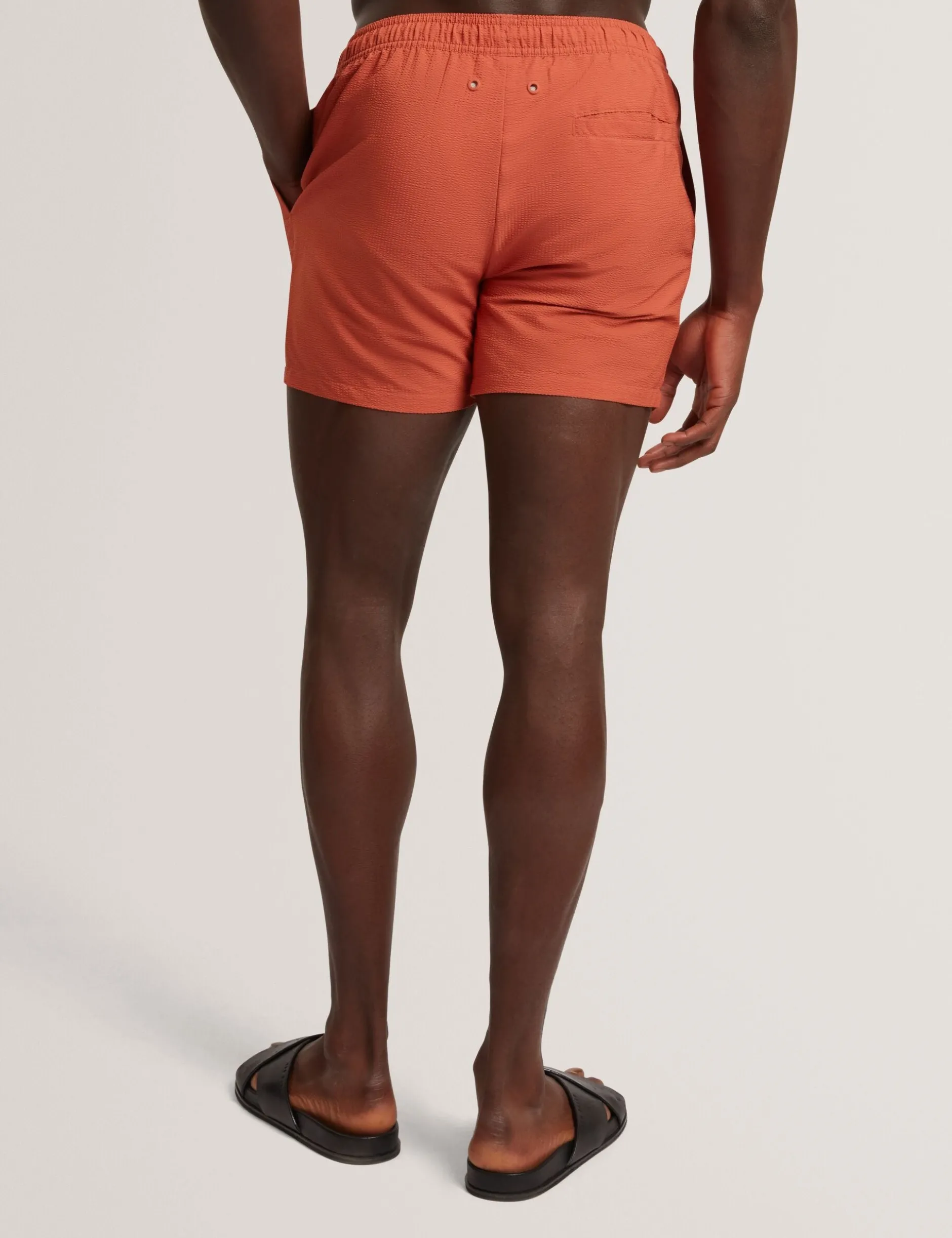 Seersucker-Badeshorts in mittlerer Länge
