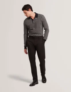Slim Fit Chinos aus Stretch-Baumwolle