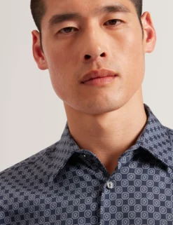 Slim-Fit-Hemd mit geometrischem Kreismuster