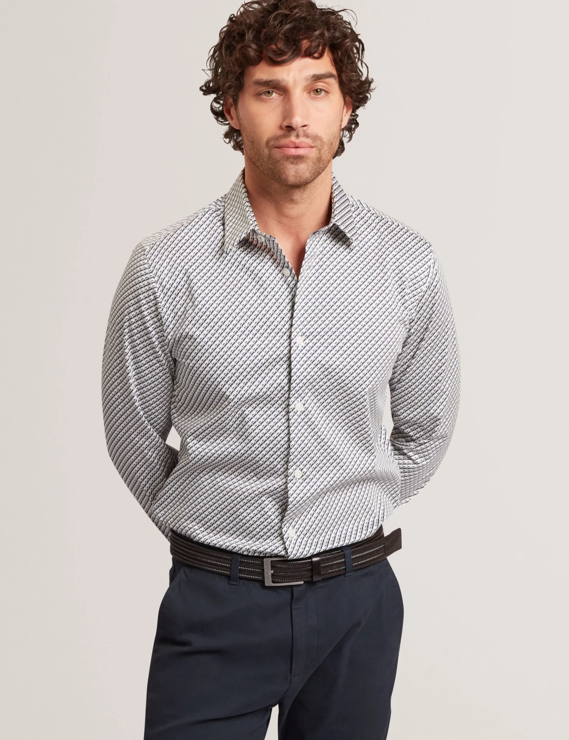 Slim Fit Tonal Geo Stretch Baumwollhemd