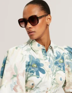 Sonnenbrille mit übergroßem Printdetail