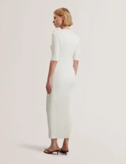 Strickkleid mit Rosenknopf, figurbetont, Midi-Länge