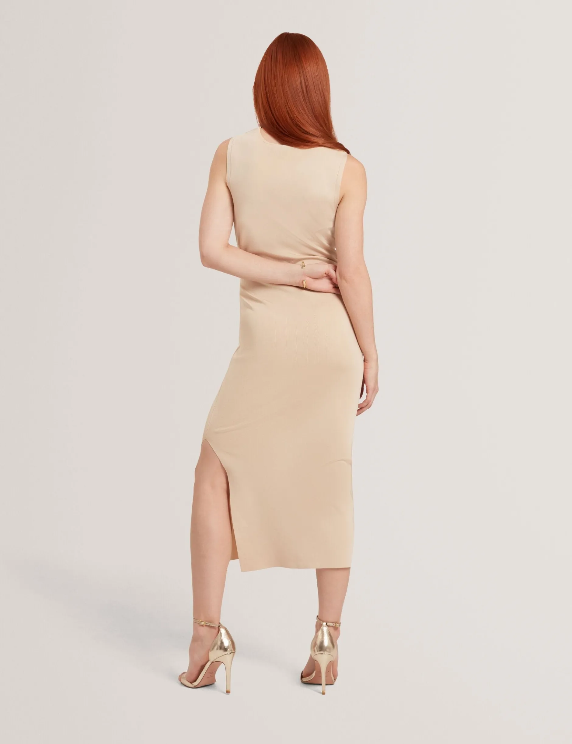 Strickkleid mit Twist-Ausschnitt, Midi-Länge