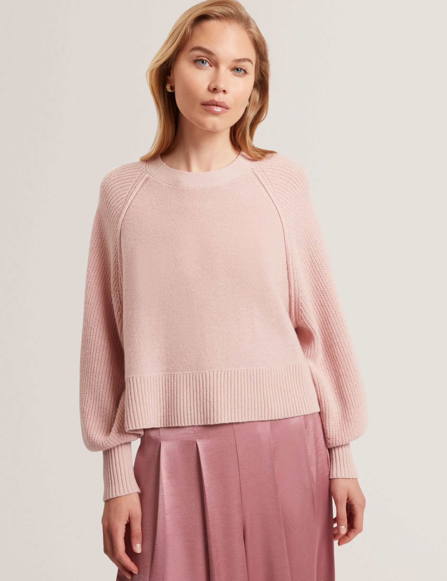 Strickpullover aus Merinowolle mit Ballonärmeln