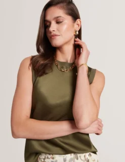 Stricktop mit Satin Vorderseite