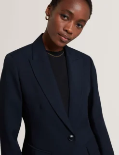 Taillierter Blazer aus Wollmischgewebe