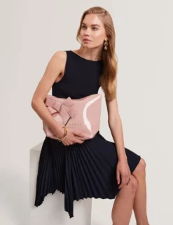 Tragetasche mit kleinem Knoten-Schleifen-Vinyl-Symbol