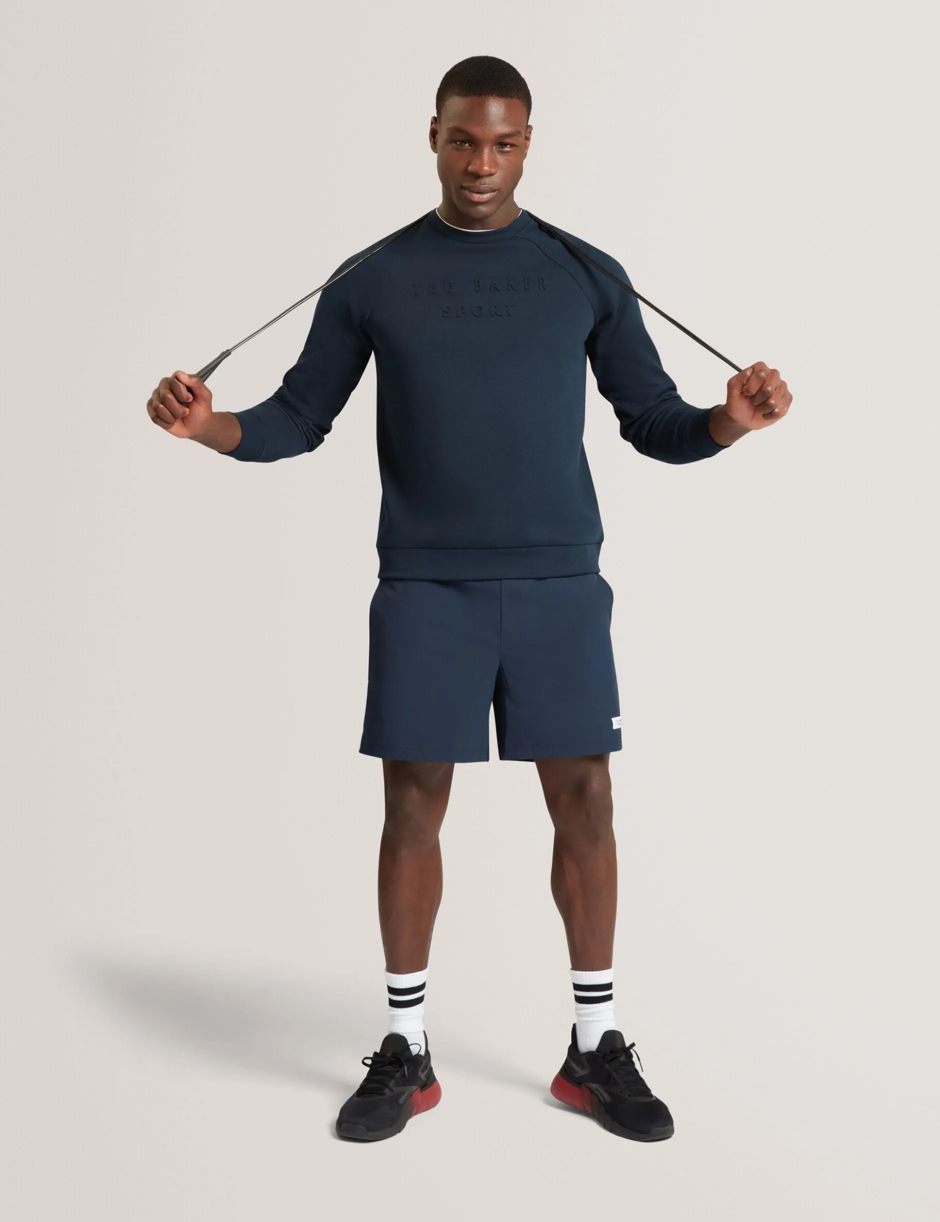 Trainings-Sweatshirt mit geprägtem Logo und Rundhalsausschnitt