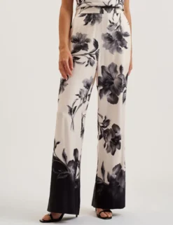 Weite Schlupfhose mit Blumenmuster