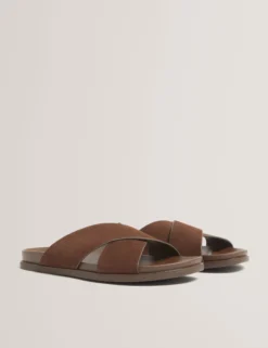 Wildleder-Sandalen mit gekreuzten Riemen und Fußbett